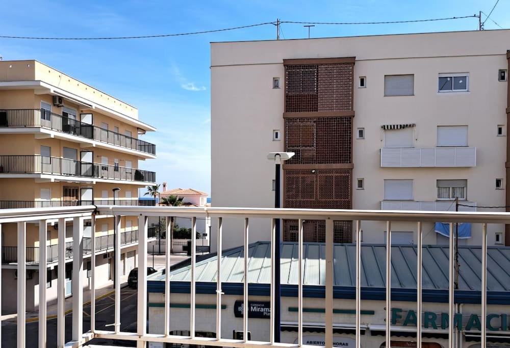 Appartamento Amplio Piso Con Terraza A 50 M De Playa Miramar Esterno foto